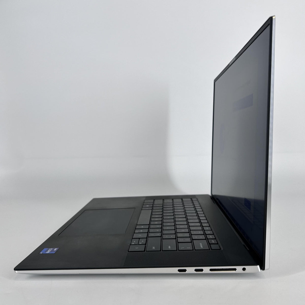 Dell XPS 17 9710 Silver 2.6 GHz Intel Core i9 11th Gen. 64GB RAM 2TB Solid State Drive 2TB Solid State Drive NVIDIA GeForce RTX 3060 6 GB