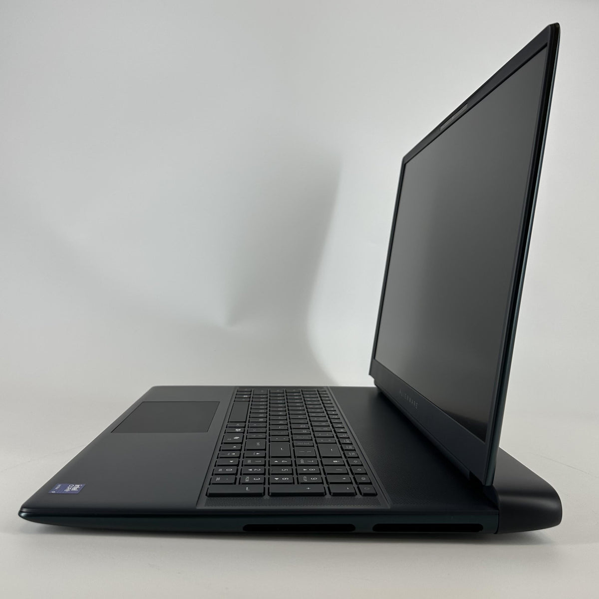 Dell Alienware 18 Area-51 Teal 2.7 GHz Intel Core Ultra 9 Series 2 64GB RAM 2TB Solid State Drive NVIDIA GeForce RTX 5080 16 GB