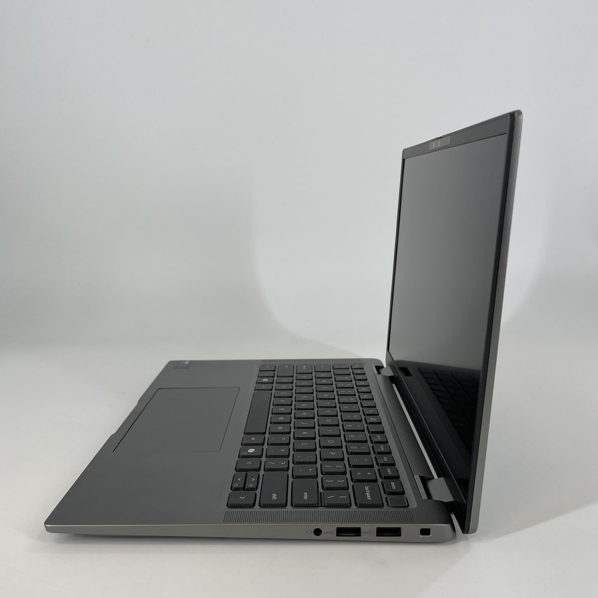 Dell Latitude 7450 14 Gray 2.1 GHz Intel Core Ultra 7 32GB RAM 512GB Solid State Drive