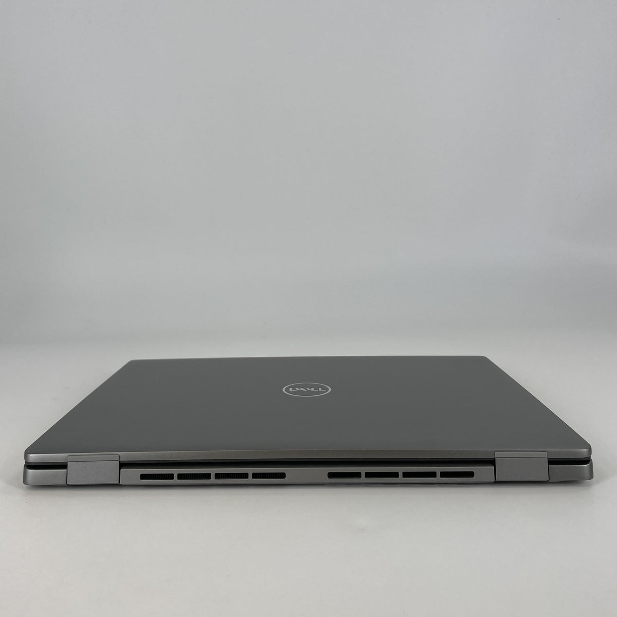 Dell Latitude 7450 14 Gray 2.1 GHz Intel Core Ultra 7 32GB RAM 512GB Solid State Drive