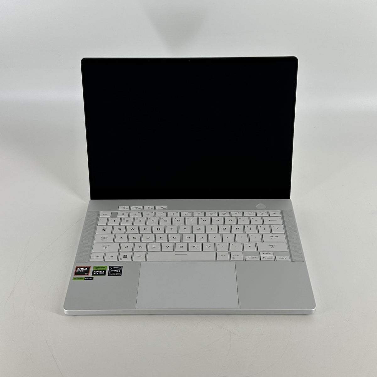 Asus ROG Zephyrus G14 GA403 14 White 4.0 GHz AMD Ryzen 9 8945HS 16GB RAM 1TB Solid State Drive NVIDIA GeForce RTX 4060 8 GB