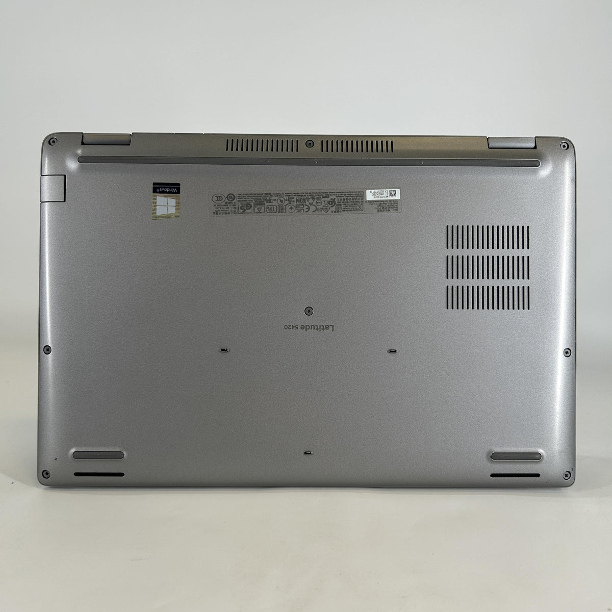 Dell Latitude 5420 14 Gray 3.0 GHz Intel Core i7 11th Gen. 16GB RAM 512GB Solid State Drive