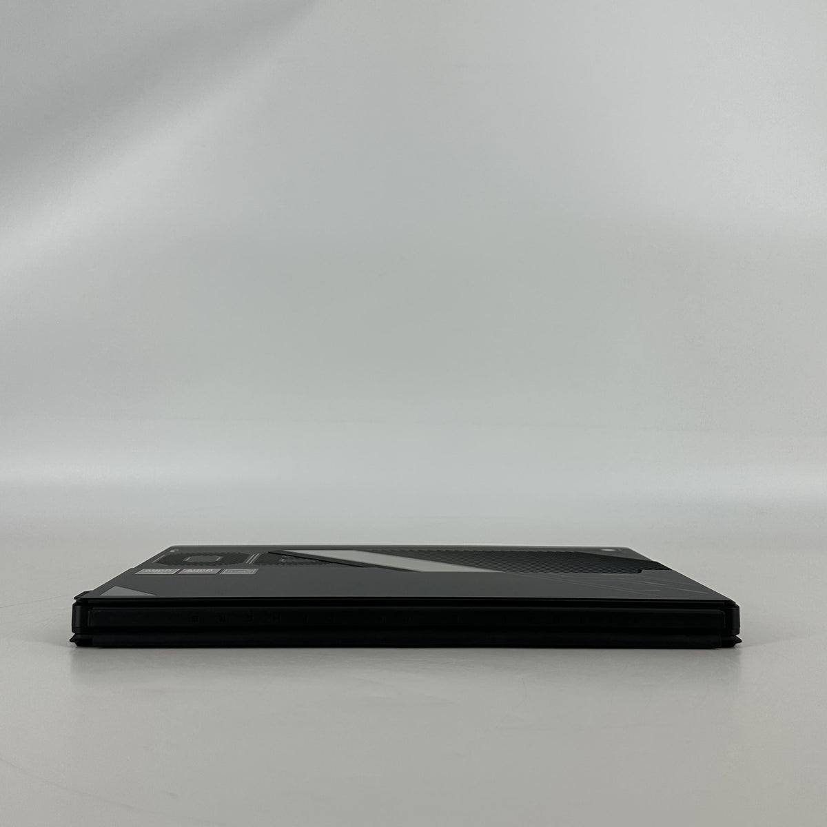 Asus ROG Flow Z13 GZ302 13.4 Black 3.0 GHz AMD Ryzen AI MAX+ 395 64GB RAM 2TB Solid State Drive