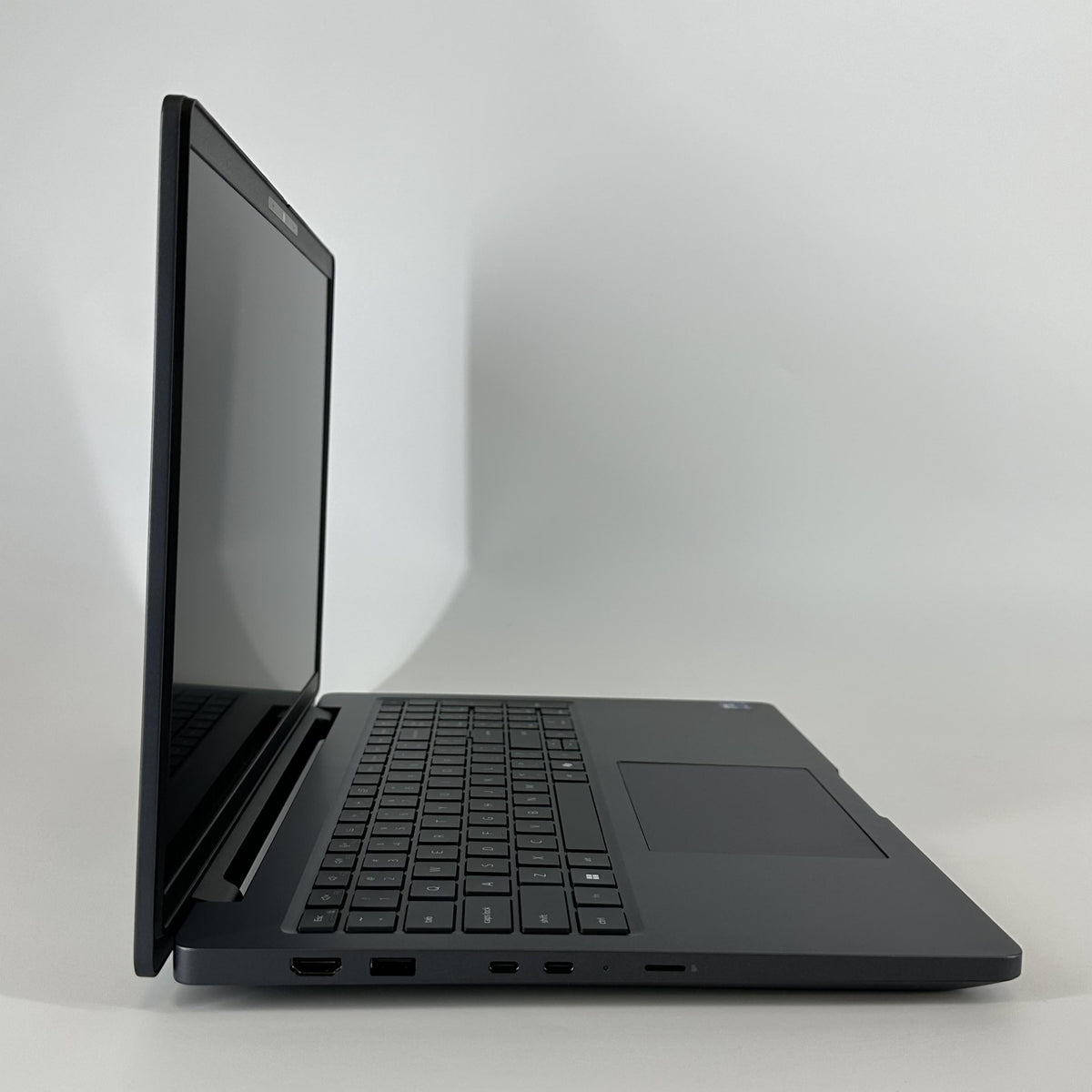 Dell Pro Max 16 Premium MA16250 Magnetite 2.0 GHz Intel Core Ultra 7 Series 2 64GB RAM 1TB Solid State Drive