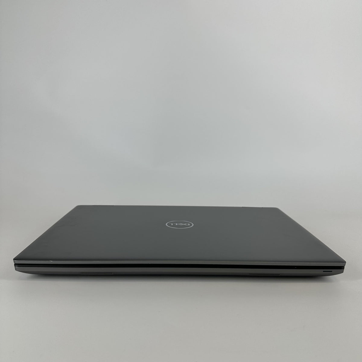 Dell Precision 7680 16 Gray 2.2 GHz Intel Core i9 13th Gen. 64GB RAM 1TB Solid State Drive NVIDIA RTX 3500 Ada 12 GB