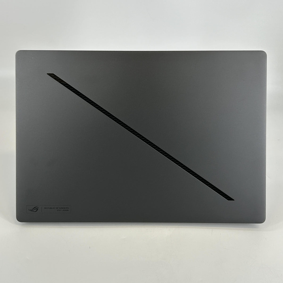 Asus ROG Zephyrus G16 GU605 16 Black 2.9 GHz Intel Core Ultra 9 Series 2 16GB RAM 1TB Solid State Drive NVIDIA GeForce RTX 5070 8 GB