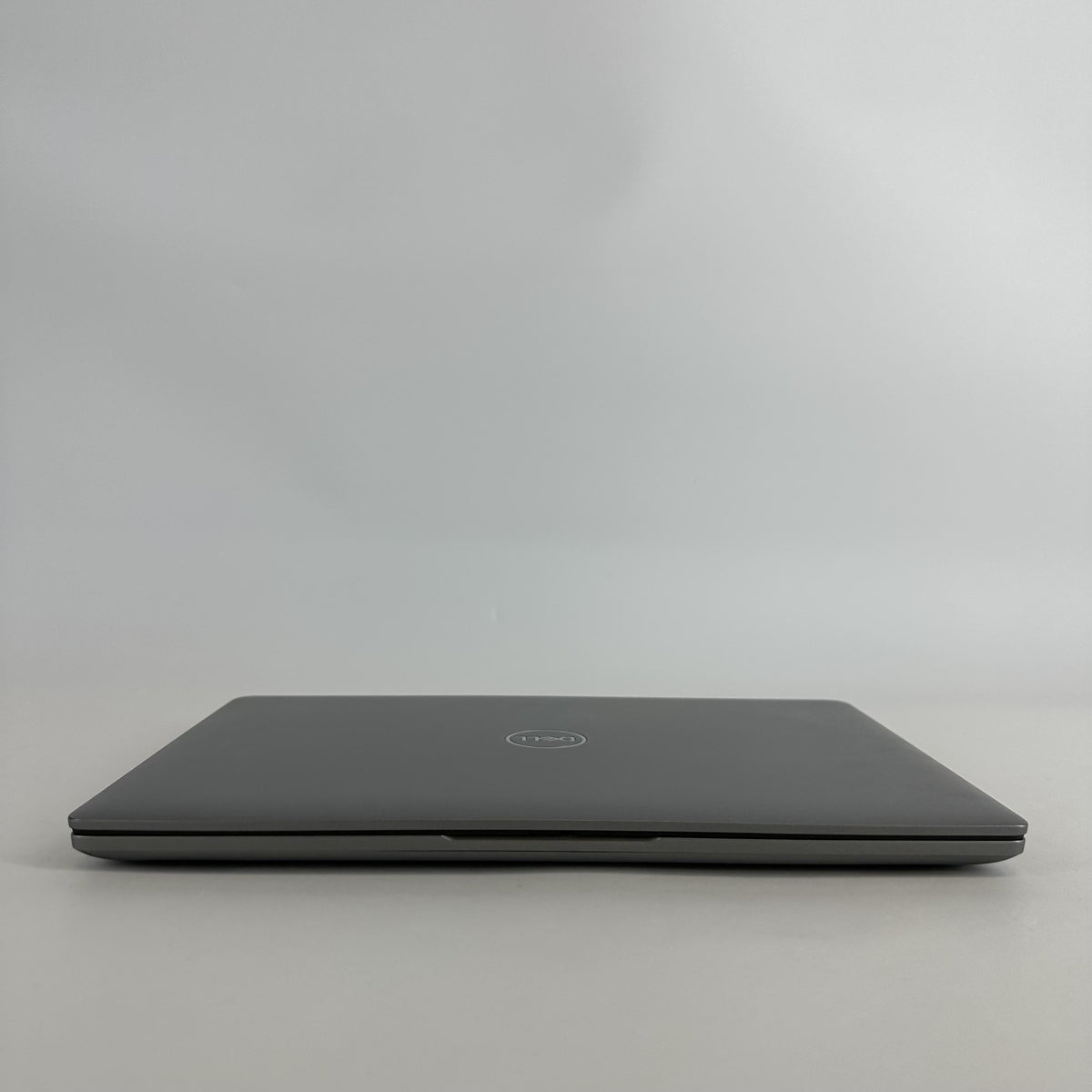 Dell Latitude 5450 14 Gray 1.6 GHz Intel Core Ultra 5 32GB RAM 512GB Solid State Drive