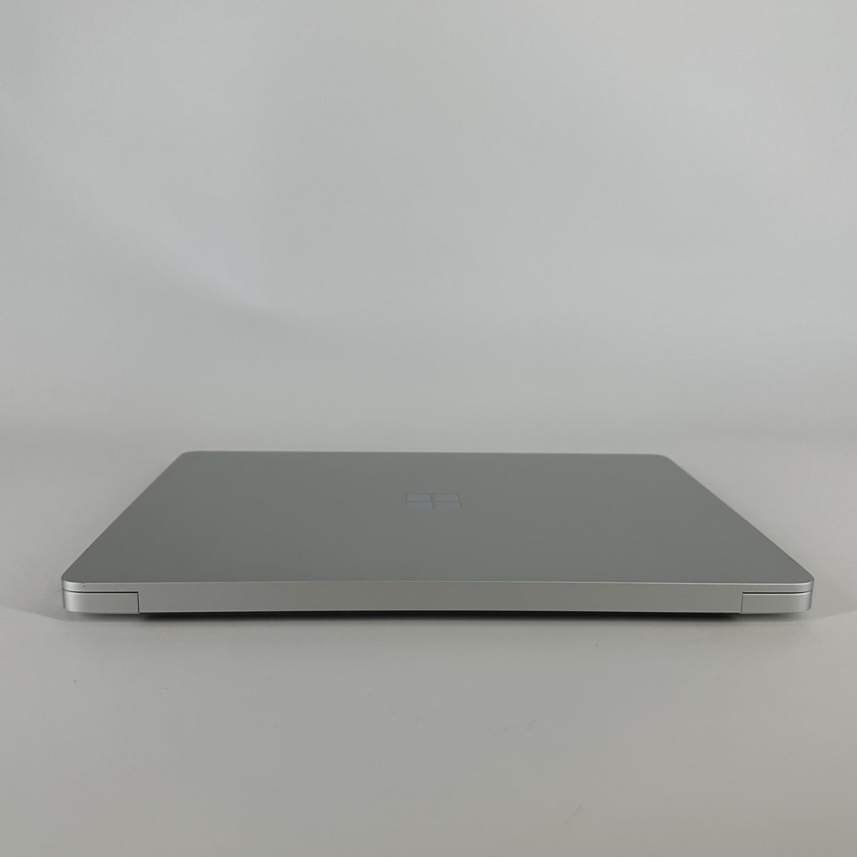 Microsoft Surface Laptop 7 13.8 Platinum WiFi 2.2 GHz Intel Core Ultra 7 Series 2 32GB RAM 512GB Solid State Drive