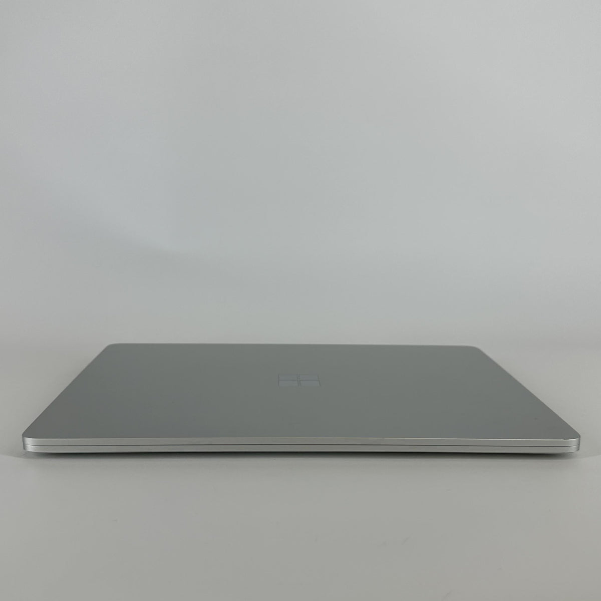 Microsoft Surface Laptop 7 13.8 Platinum WiFi 2.2 GHz Intel Core Ultra 7 Series 2 32GB RAM 512GB Solid State Drive