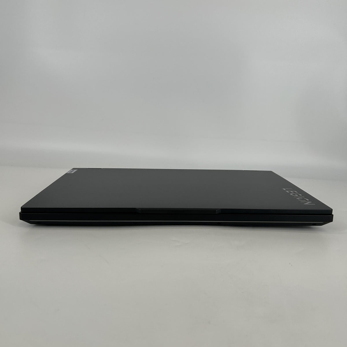 Lenovo Legion Pro 7i Gen 9 16 Black 2.2 GHz Intel Core i9 14th Gen. 32GB RAM 1TB Solid State Drive 1TB Solid State Drive NVIDIA GeForce RTX 4090 16 GB