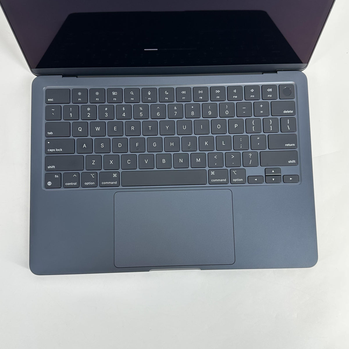 MacBook Air 13 2022 Blue 3.49 GHz M2 8-Core CPU 8GB Unified Memory 256GB Solid State Drive 8-Core GPU