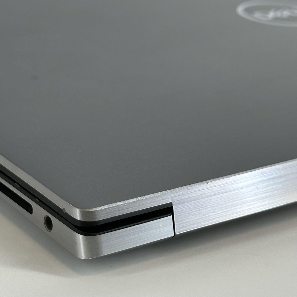 Dell Precision 5560 15.6 Gray 2.5 GHz Intel Core i7 11th Gen. 64GB RAM 2TB Solid State Drive 2TB Solid State Drive NVIDIA RTX A2000 4 GB