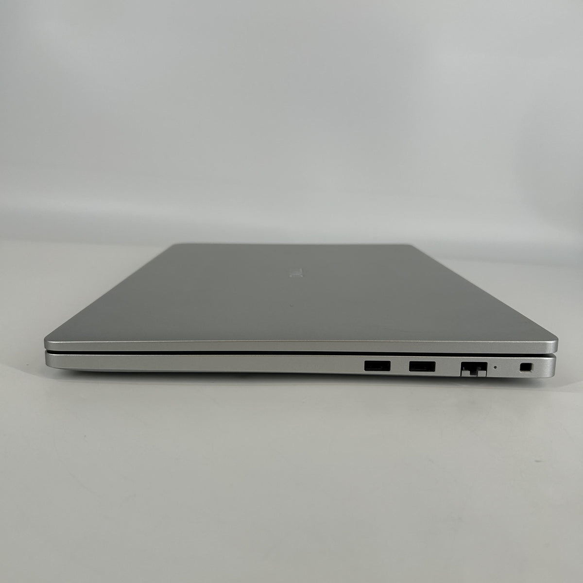 Dell Pro 16 PC16250 Platinum Silver 2.0 GHz Intel Core Ultra 5 Series 2 16GB RAM 256GB Solid State Drive