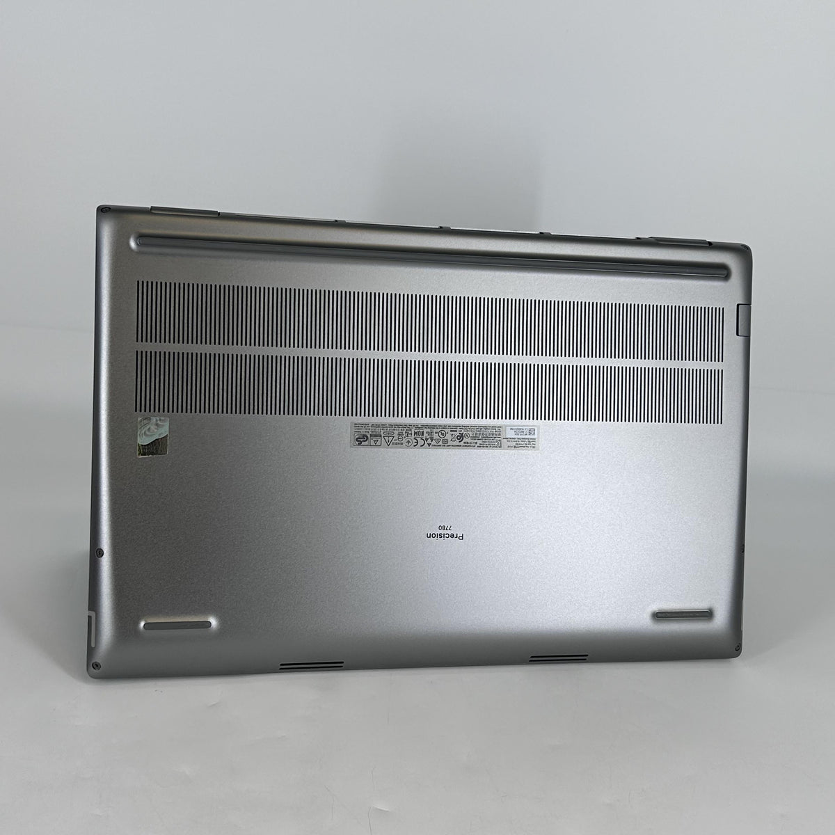 Dell Precision 7780 17.3 Gray 2.2 GHz Intel Core i9 13th Gen. 64GB RAM 1TB Solid State Drive NVIDIA RTX 1000 Ada 6 GB