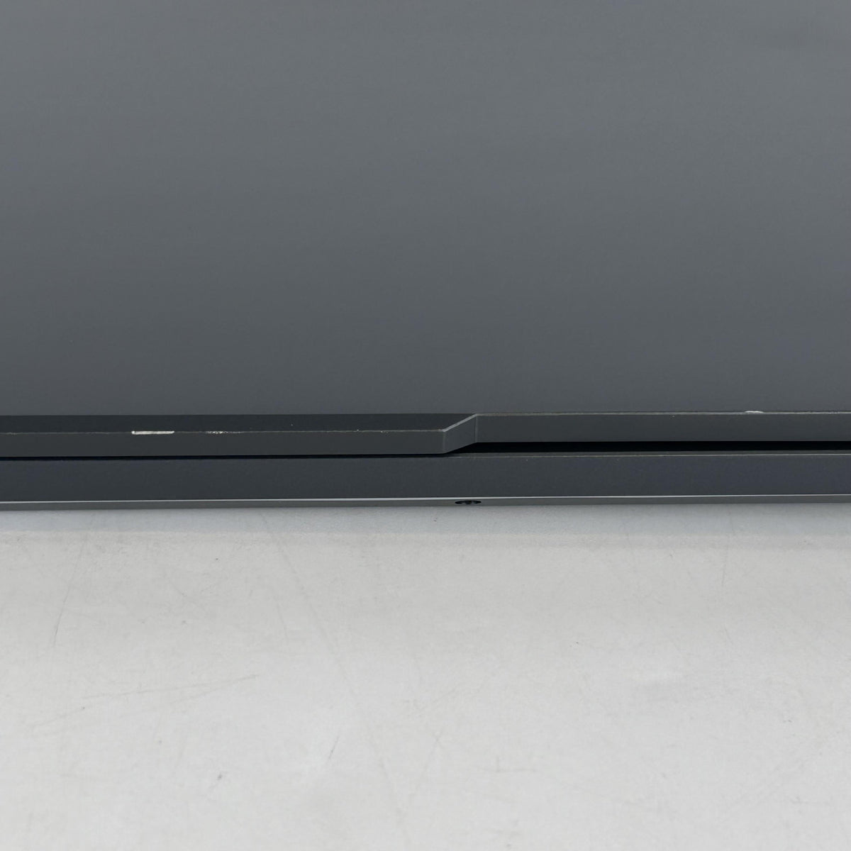 Lenovo Legion Pro 7i Gen 8 16 Black 2.2 GHz Intel Core i9 13th Gen. 32GB RAM 1TB Solid State Drive NVIDIA GeForce RTX 4080 12 GB