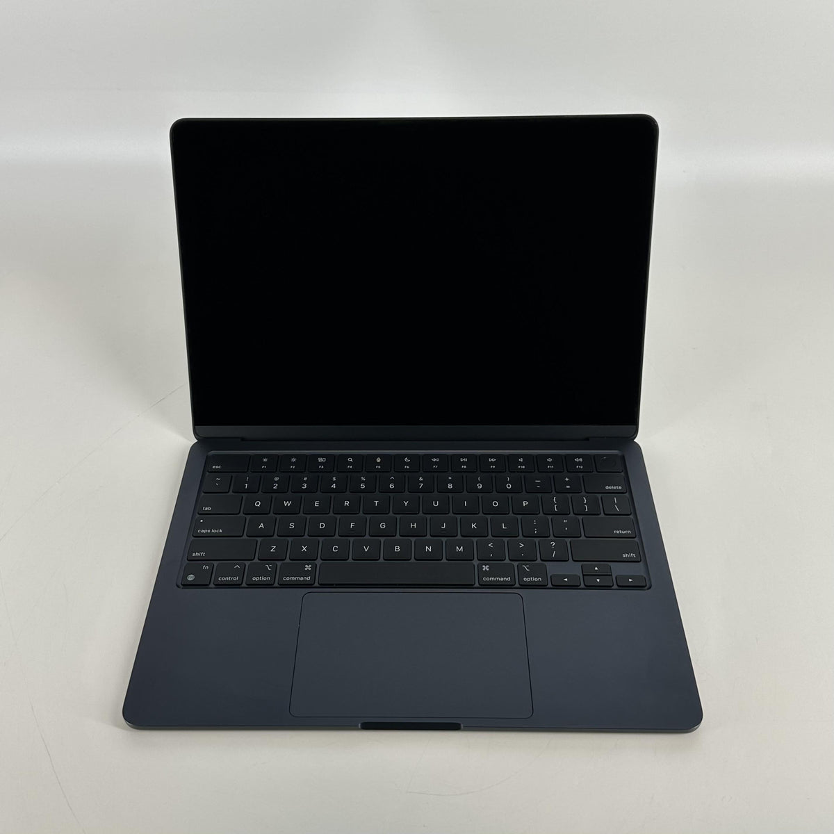 Apple MacBook Air 13 2022 Blue 3.49 GHz M2 8-Core CPU 8GB Unified Memory 256GB Solid State Drive 8-Core GPU
