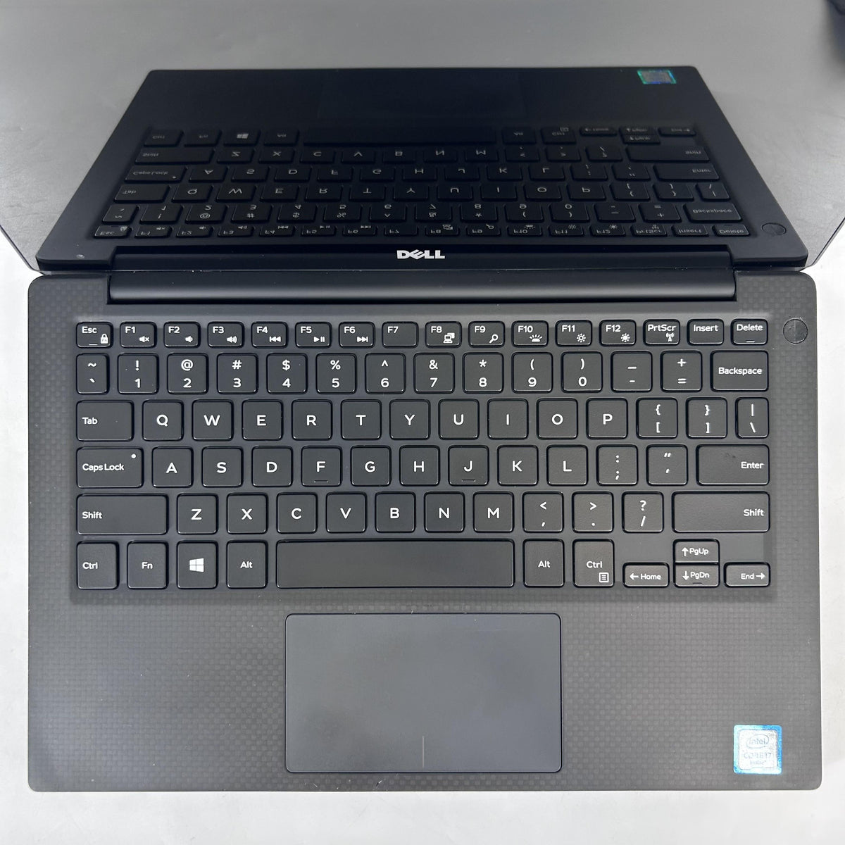 Dell XPS 13 9350 Silver 2.2 GHz Intel Core i7 6th Gen. 16GB RAM 512GB Solid State Drive
