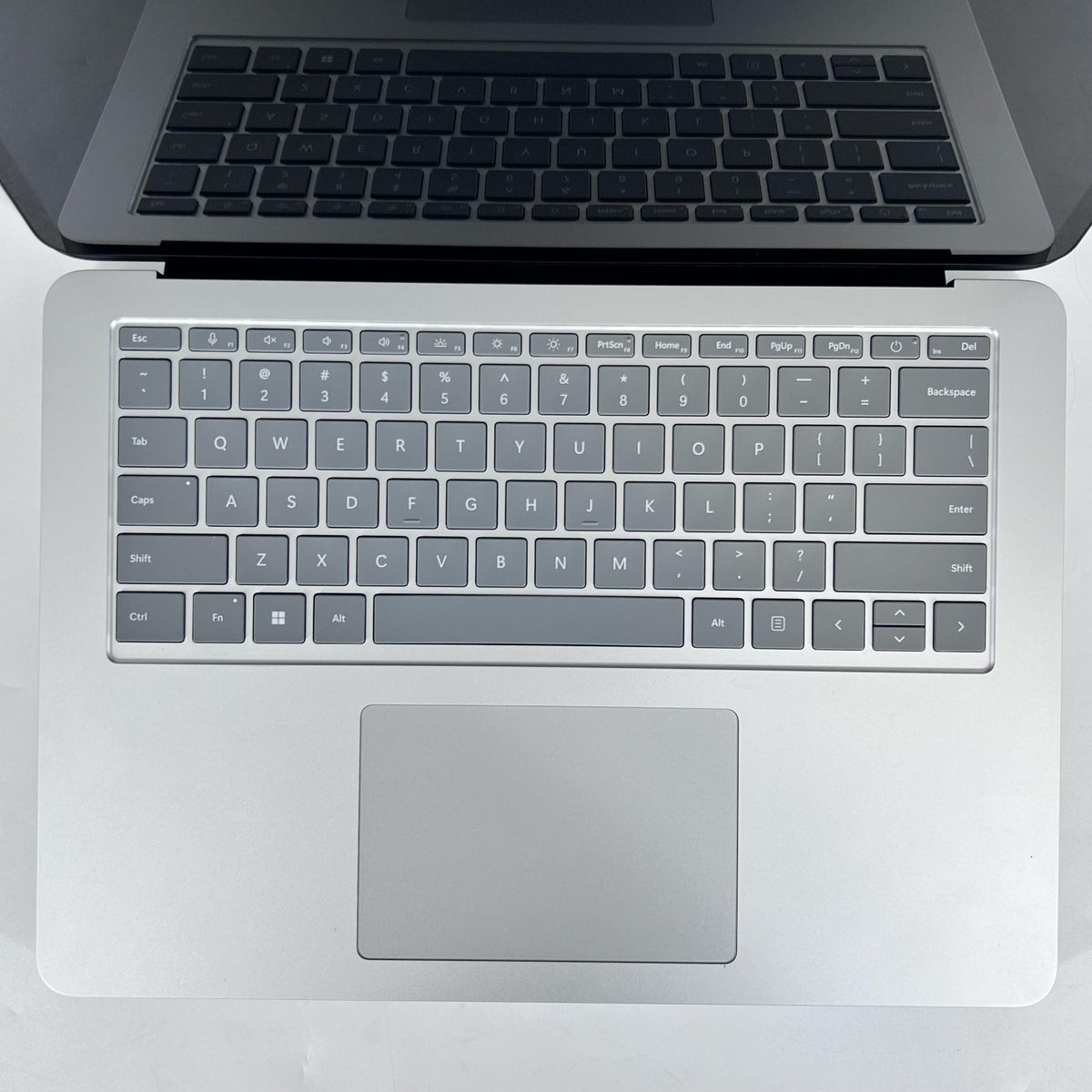 Microsoft Surface Laptop Studio 2 14.4 Silver 2.9 GHz Intel Core i7 13th Gen. 64GB RAM 1TB Solid State Drive NVIDIA GeForce RTX 4060 8 GB