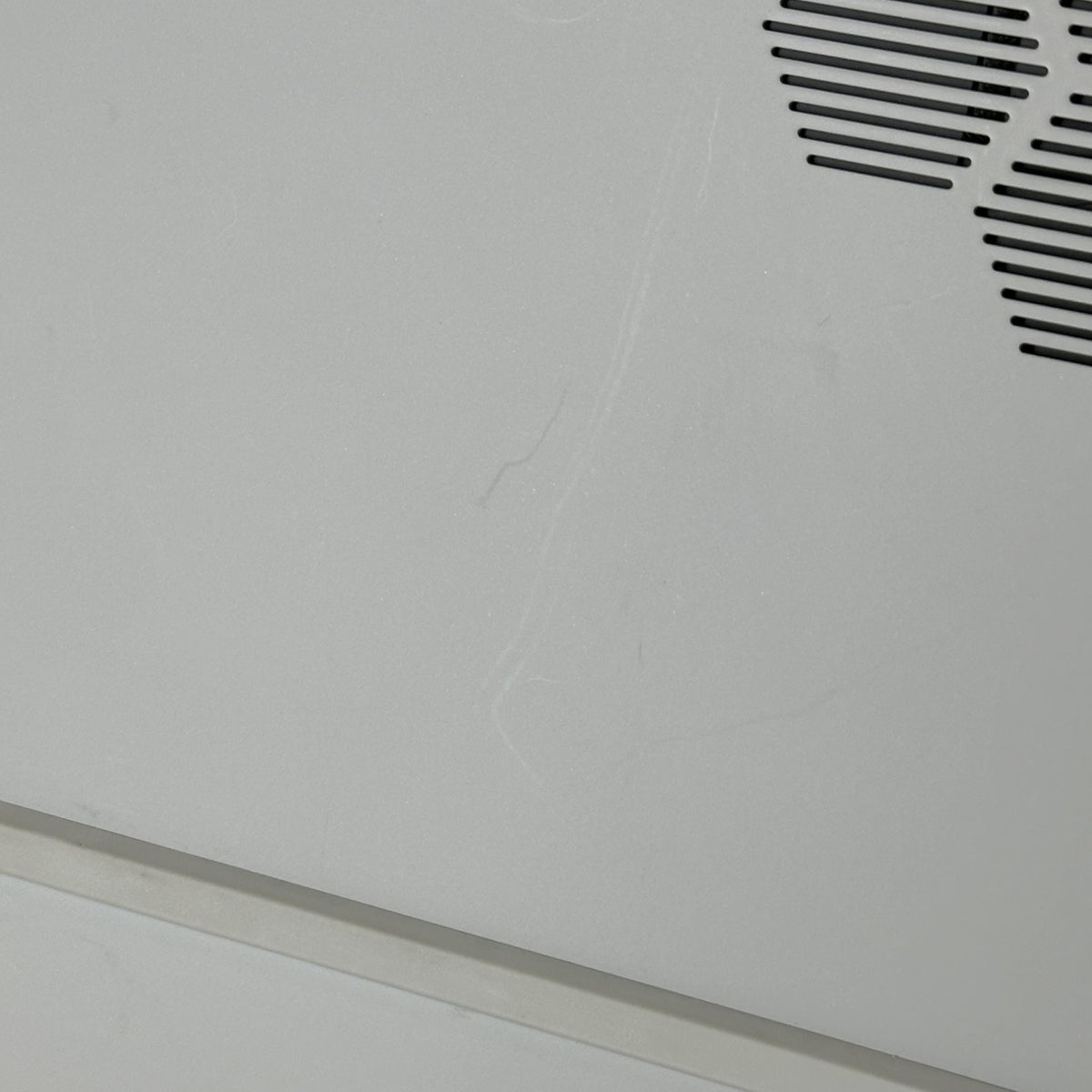 Dell Alienware X17 R1 White 2.6 GHz Intel Core i9 11th Gen. 64GB RAM 4TB Solid State Drive NVIDIA GeForce RTX 3080 16 GB
