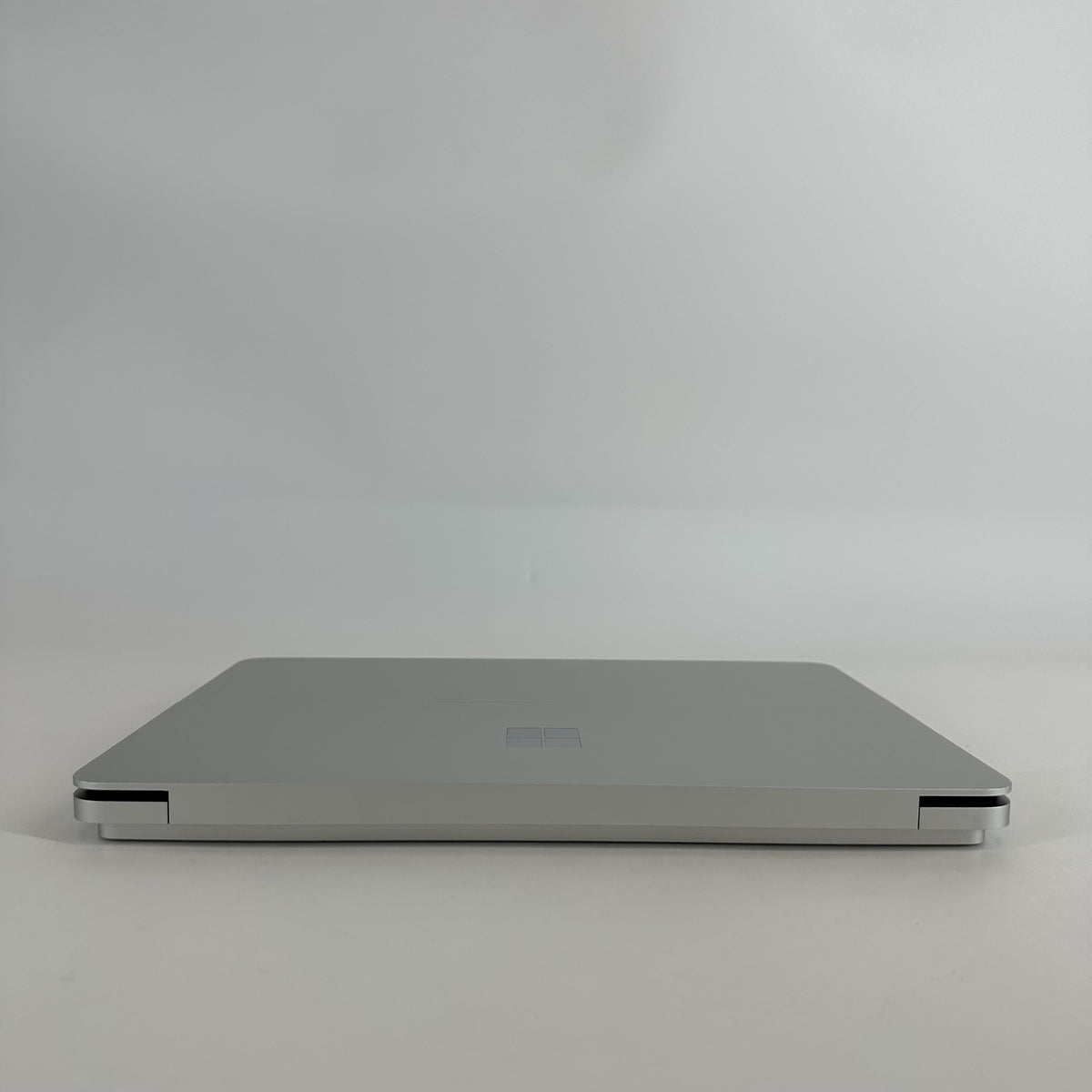 Microsoft Surface Laptop Studio 2 14.4 Silver 2.9 GHz Intel Core i7 13th Gen. 16GB RAM 512GB Solid State Drive NVIDIA GeForce RTX 4050 6 GB