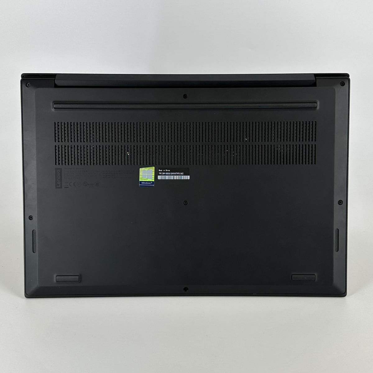 Lenovo ThinkPad X1 Extreme Gen 1 15.6 Black 2.6 GHz Intel Core i7 8th Gen. 32GB RAM 1TB Solid State Drive NVIDIA GeForce GTX 1050 Ti 4 GB