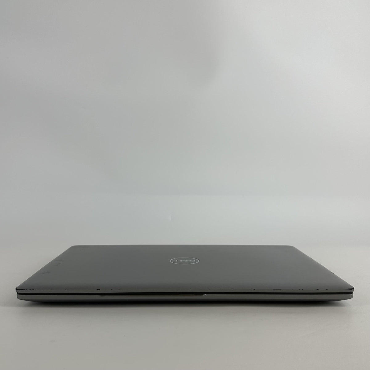 Dell Latitude 5540 15.6 Gray 1.7 GHz Intel Core i7 13th Gen. 32GB RAM 512GB Solid State Drive