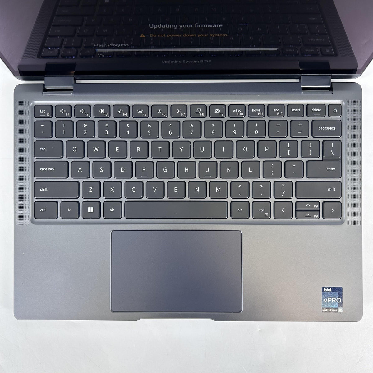 Dell Latitude 9430 (2-in-1) 14 Gray 1.8 GHz Intel Core i7 12th Gen. 32GB RAM 1TB Solid State Drive