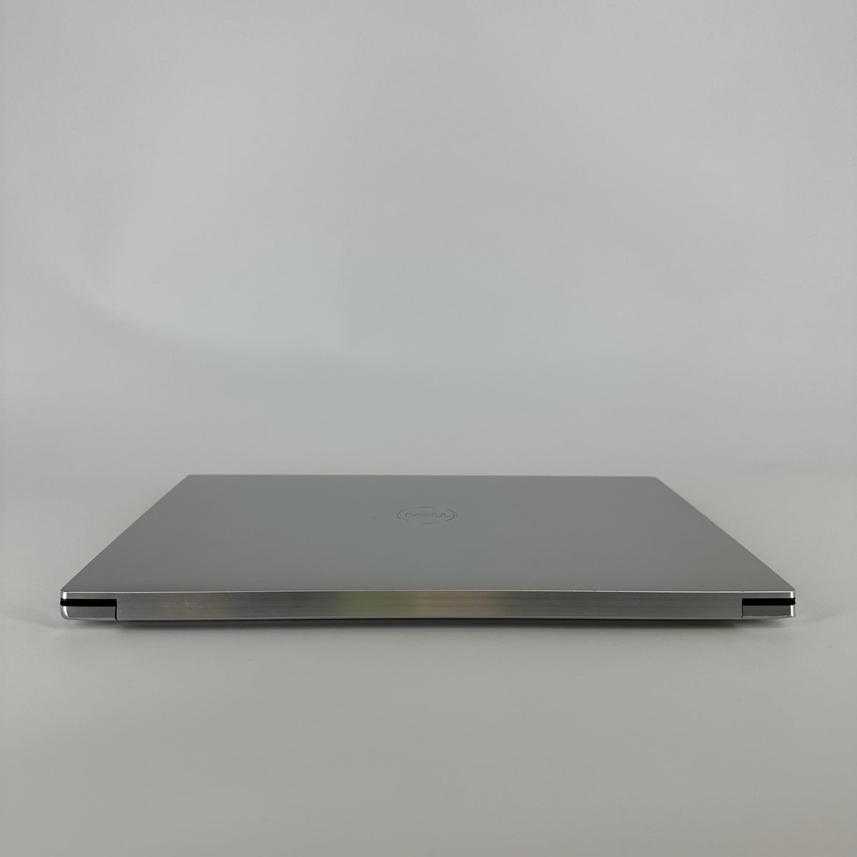Dell XPS 15 9530 Silver 2.4 GHz Intel Core i7 13th Gen. 32GB RAM 512GB Solid State Drive Intel Arc A370M 4 GB