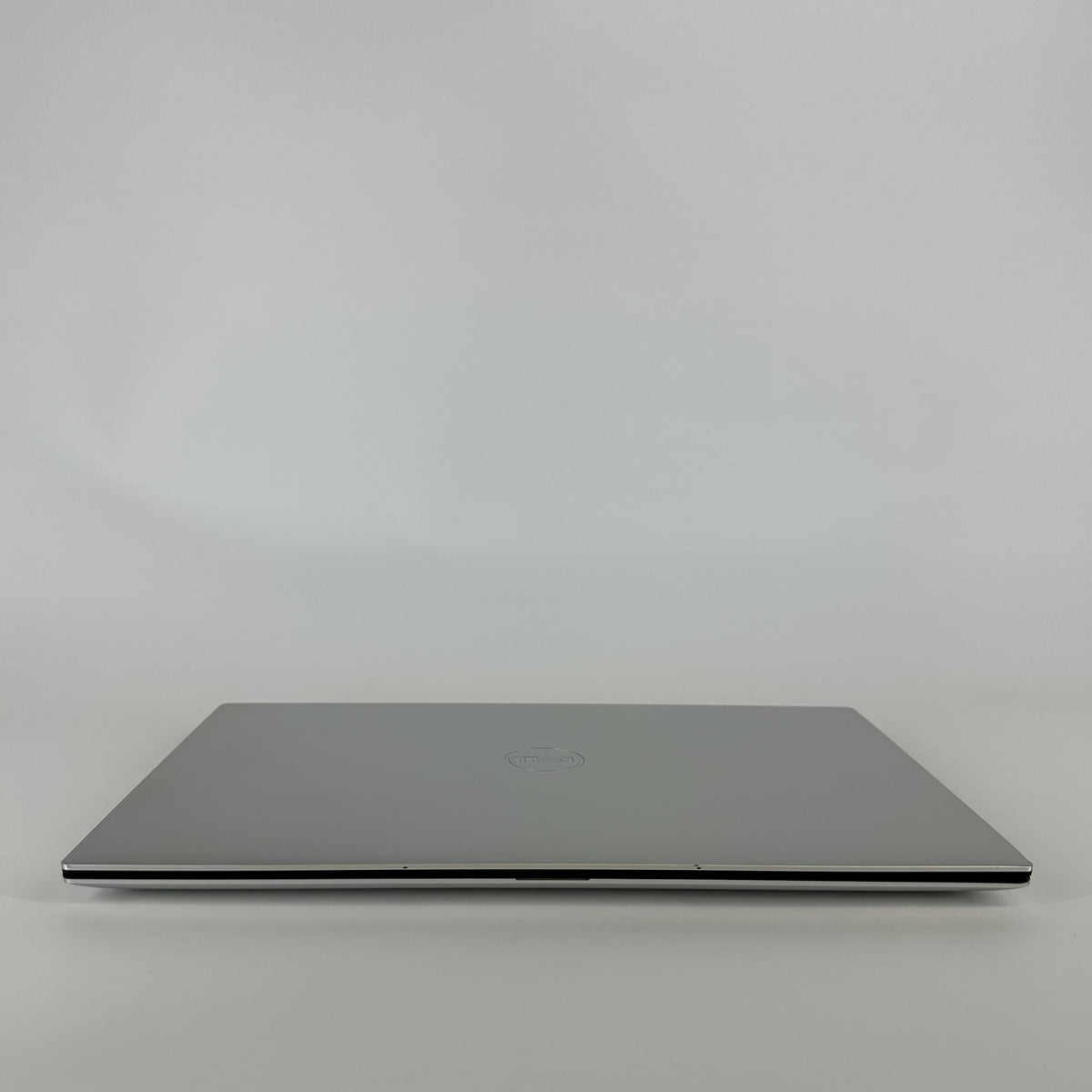 Dell XPS 15 9530 Silver 2.4 GHz Intel Core i7 13th Gen. 32GB RAM 512GB Solid State Drive Intel Arc A370M 4 GB