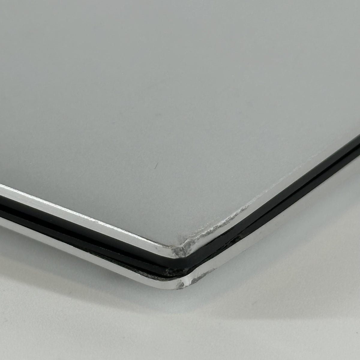 Dell XPS 15 9530 Silver 2.4 GHz Intel Core i7 13th Gen. 32GB RAM 512GB Solid State Drive Intel Arc A370M 4 GB