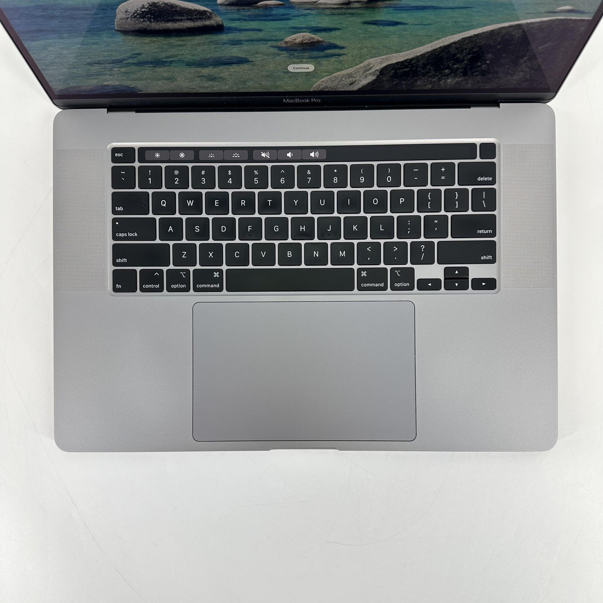 Apple MacBook Pro 16 Touch Bar 2019 Space Gray 2.4 GHz Intel Core i9 9th Gen. 32GB RAM 1TB Solid State Drive AMD Radeon Pro 5500M 8 GB
