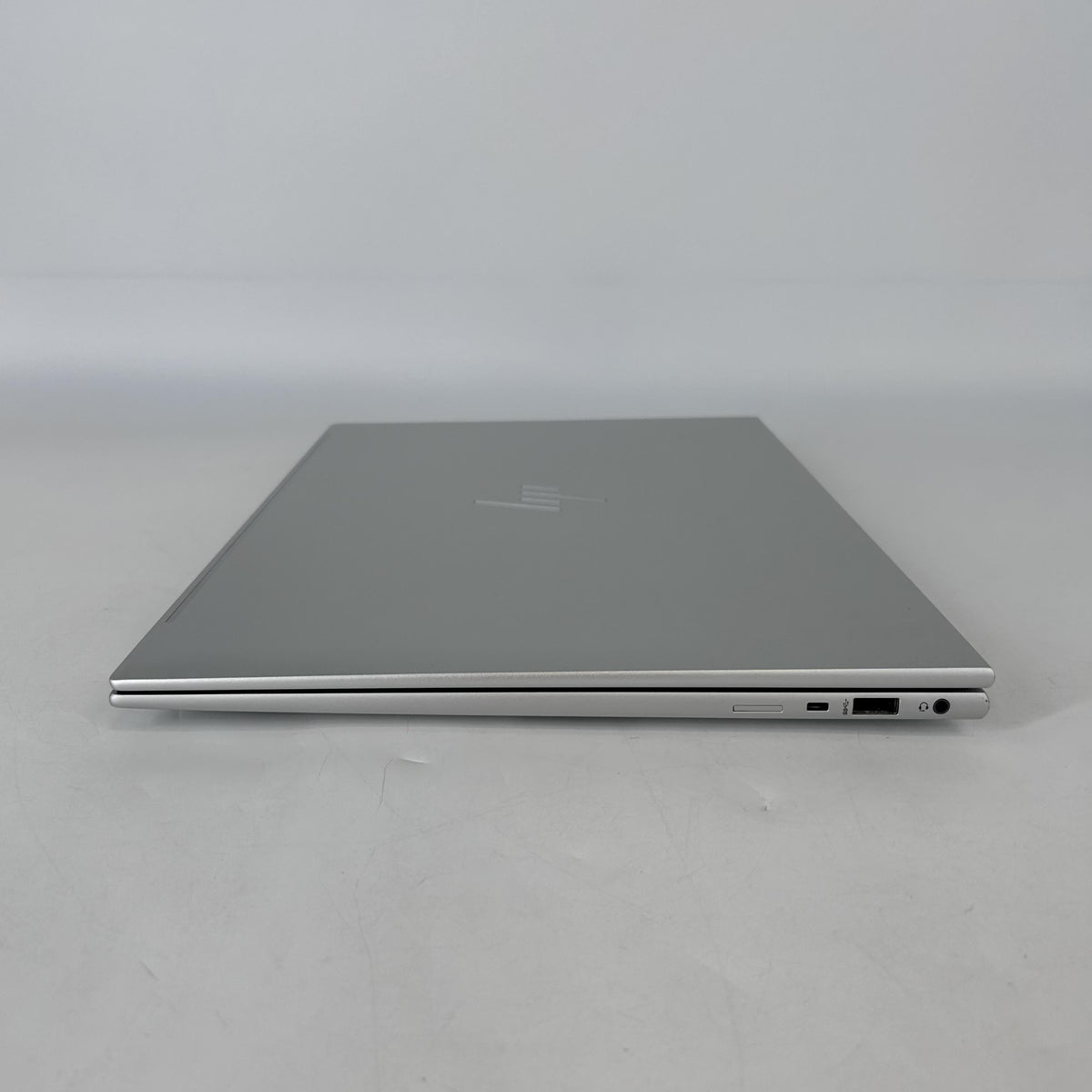 HP Elitebook 860 G9 16 Silver 1.6 GHz Intel Core i5 12th Gen. 16GB RAM 512GB Solid State Drive
