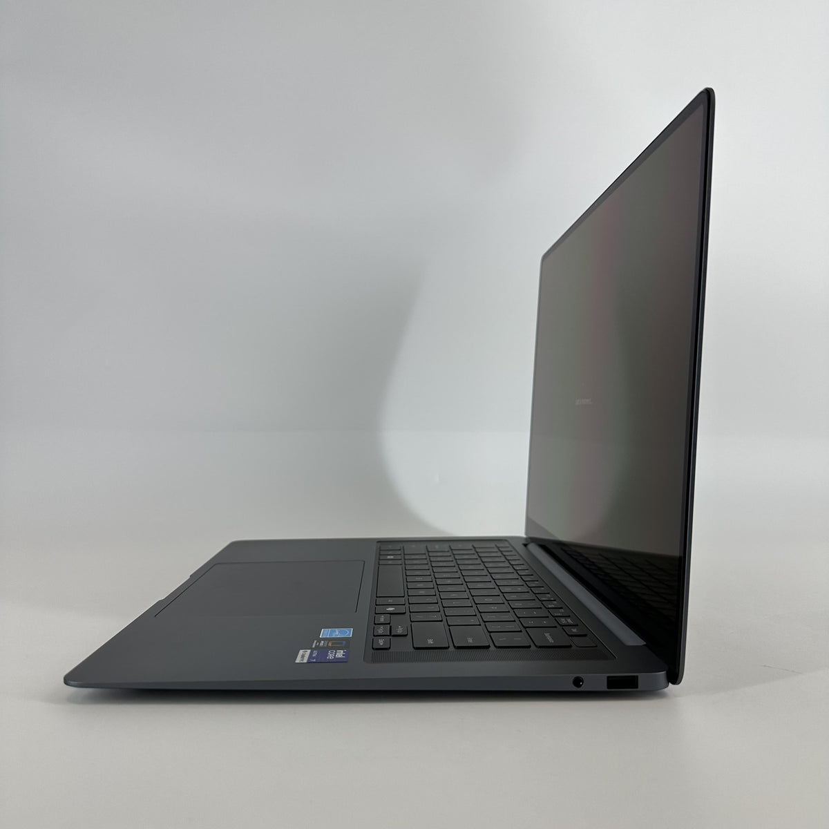 Samsung Galaxy Book6 Pro 16 Grey 1.9 GHz Intel Core Ultra 7 Series 3 16GB RAM 1TB Solid State Drive