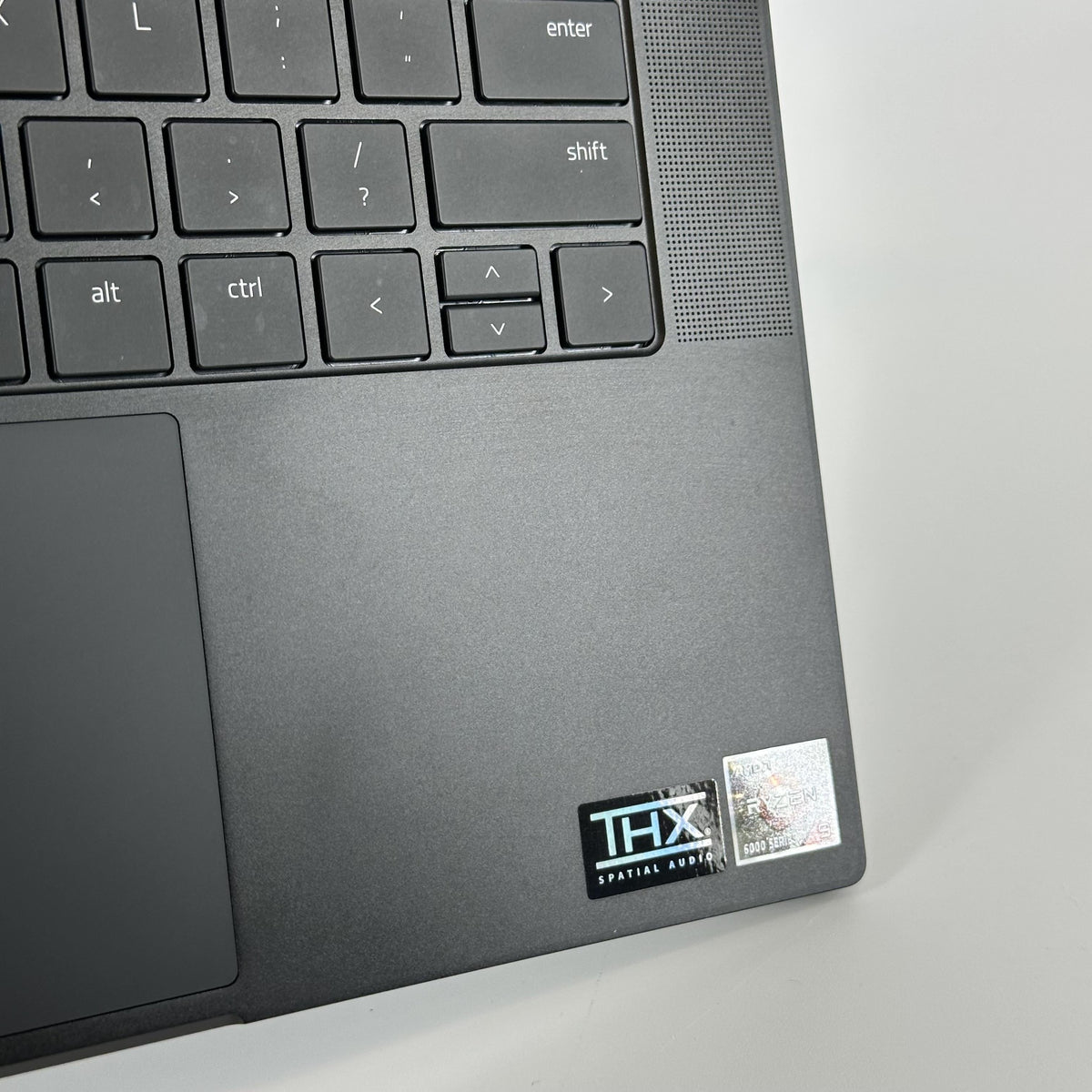 Razer Blade 14 2022 Black 3.3 GHz AMD Ryzen 9 6900HX 16GB RAM 1TB Solid State Drive NVIDIA GeForce RTX 3060 6 GB