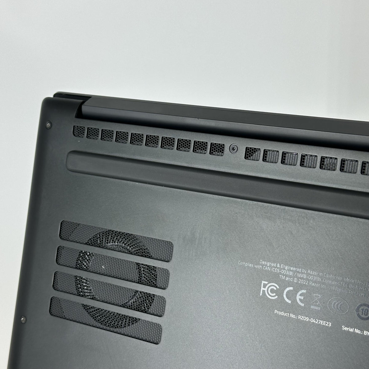 Razer Blade 14 2022 Black 3.3 GHz AMD Ryzen 9 6900HX 16GB RAM 1TB Solid State Drive NVIDIA GeForce RTX 3060 6 GB