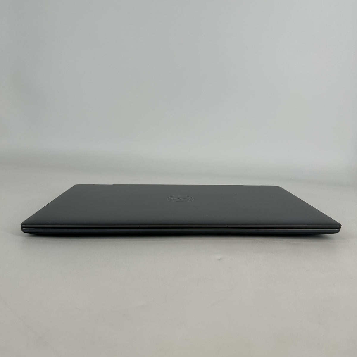 Dell Latitude 9440 (2-in-1) 14 Gray 1.8 GHz Intel Core i7 13th Gen. 32GB RAM 1TB Solid State Drive