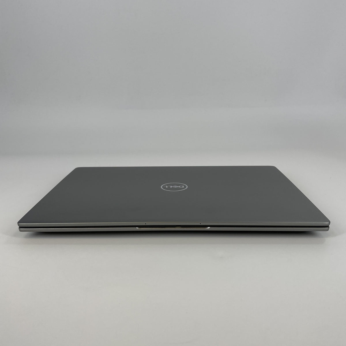 Dell Latitude 7440 14 Gray 1.8 GHz Intel Core i7 13th Gen. 32GB RAM 512GB Solid State Drive