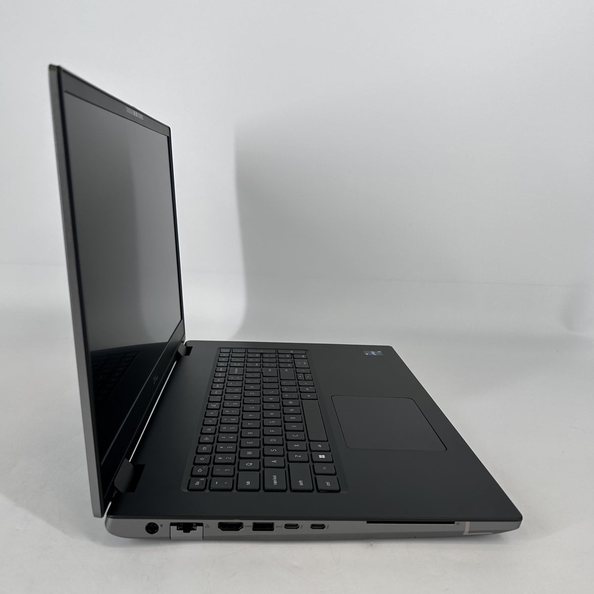 Dell Precision 7780 17.3 Gray 2.2 GHz Intel Core i9 13th Gen. 64GB RAM 512GB Solid State Drive NVIDIA RTX 4000 Ada 12 GB
