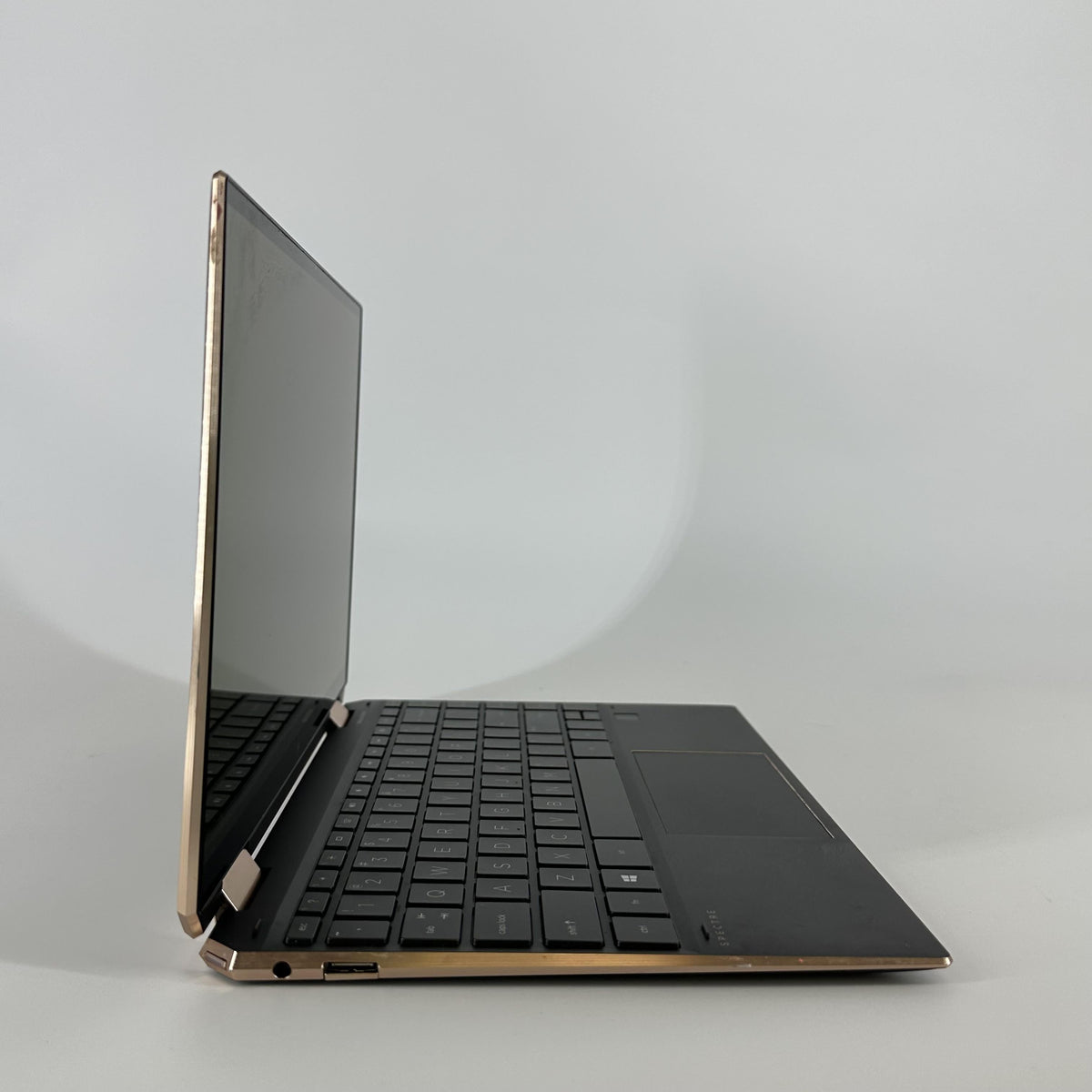 HP Spectre 13 x360 Gray 2.4 GHz Intel Core i5 11th Gen. 8GB RAM 512GB Solid State Drive