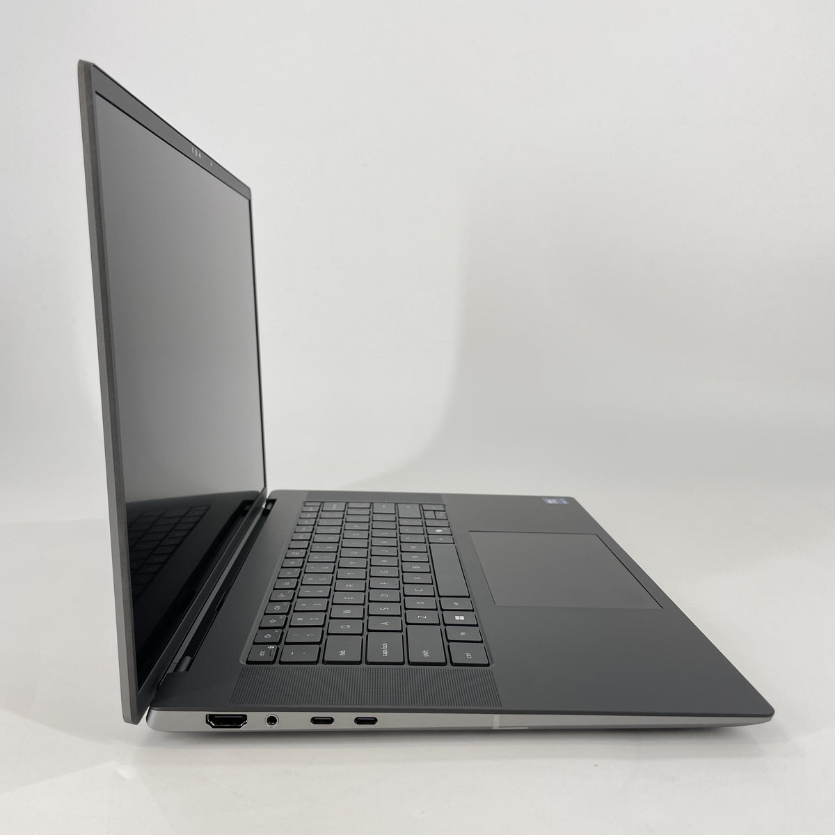 Dell Precision 5690 16 Gray 2.5 GHz Intel Core Ultra 9 64GB RAM 2TB Solid State Drive NVIDIA RTX 5000 Ada 16 GB