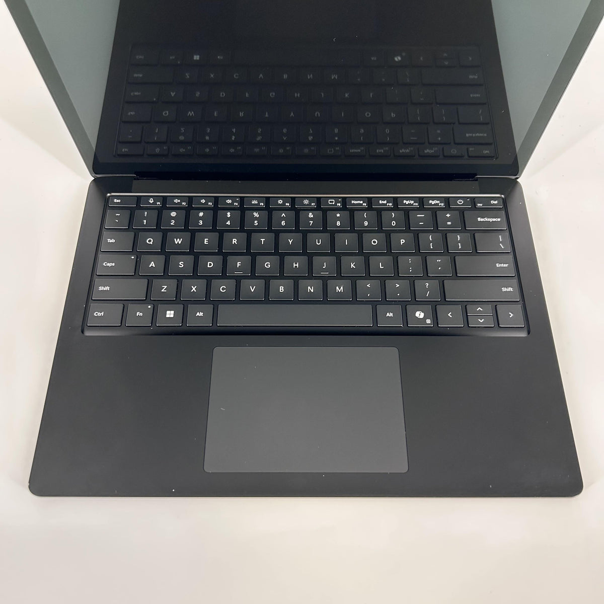Microsoft Surface Laptop 6 13.5 Black 3.8 GHz Intel Core Ultra 7 16GB RAM 256GB Solid State Drive