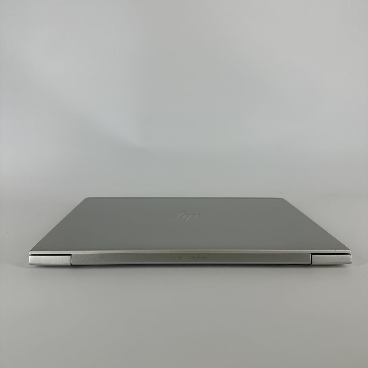 HP Elitebook 840 G5 14 Silver 1.8 GHz Intel Core i7 8th Gen. 16GB RAM 256GB Solid State Drive