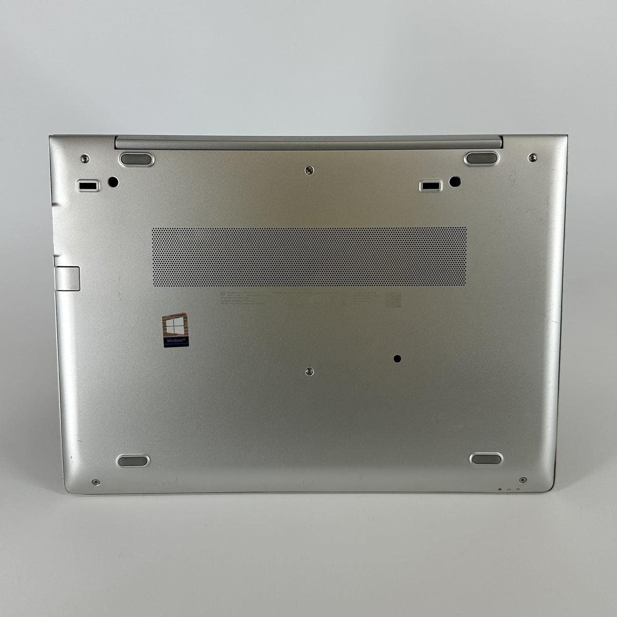 HP Elitebook 840 G5 14 Silver 1.8 GHz Intel Core i7 8th Gen. 16GB RAM 256GB Solid State Drive