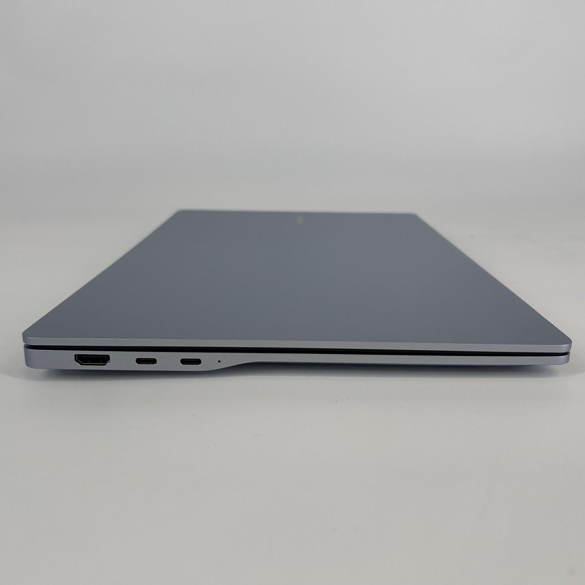 Samsung Galaxy Book4  Edge 15.6 Silver 2.9 GHz Qualcomm Snapdragon X Plus 16GB RAM 512GB Solid State Drive