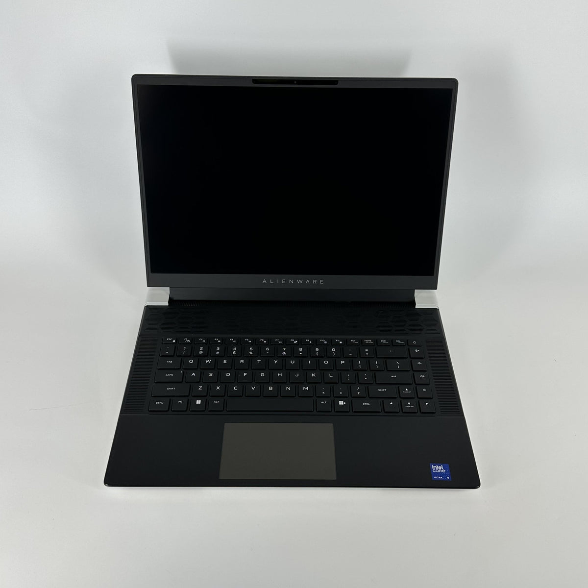 Dell Alienware X16 R2 Silver 2.3 GHz Intel Core Ultra 9 32GB RAM 2TB Solid State Drive NVIDIA GeForce RTX 4090 16 GB
