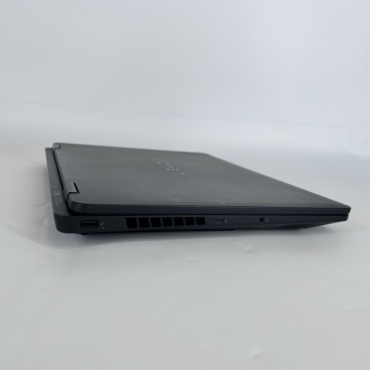 HP Omen 16 Black 2.4 GHz AMD Ryzen 9 8940HX 32GB RAM 1TB Solid State Drive NVIDIA GeForce RTX 5060 8 GB