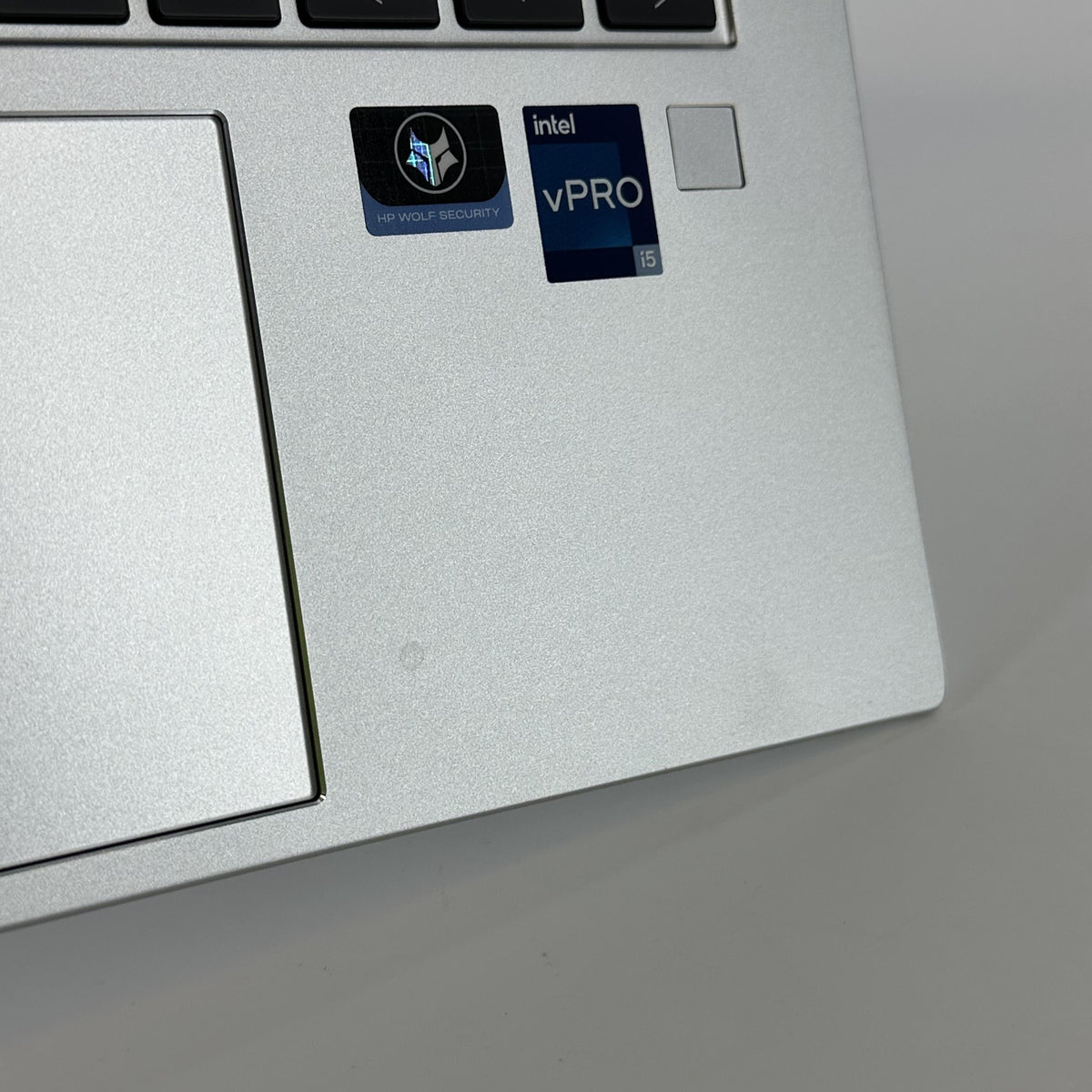 HP Elitebook 840 G9 14 Silver 1.6 GHz Intel Core i5 12th Gen. 16GB RAM 512GB Solid State Drive