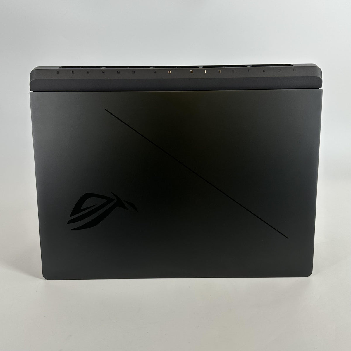 Asus ROG Strix G16 G615 16 Black 2.7 GHz Intel Core Ultra 9 Series 2 32GB RAM 1TB Solid State Drive NVIDIA GeForce RTX 5080 16 GB