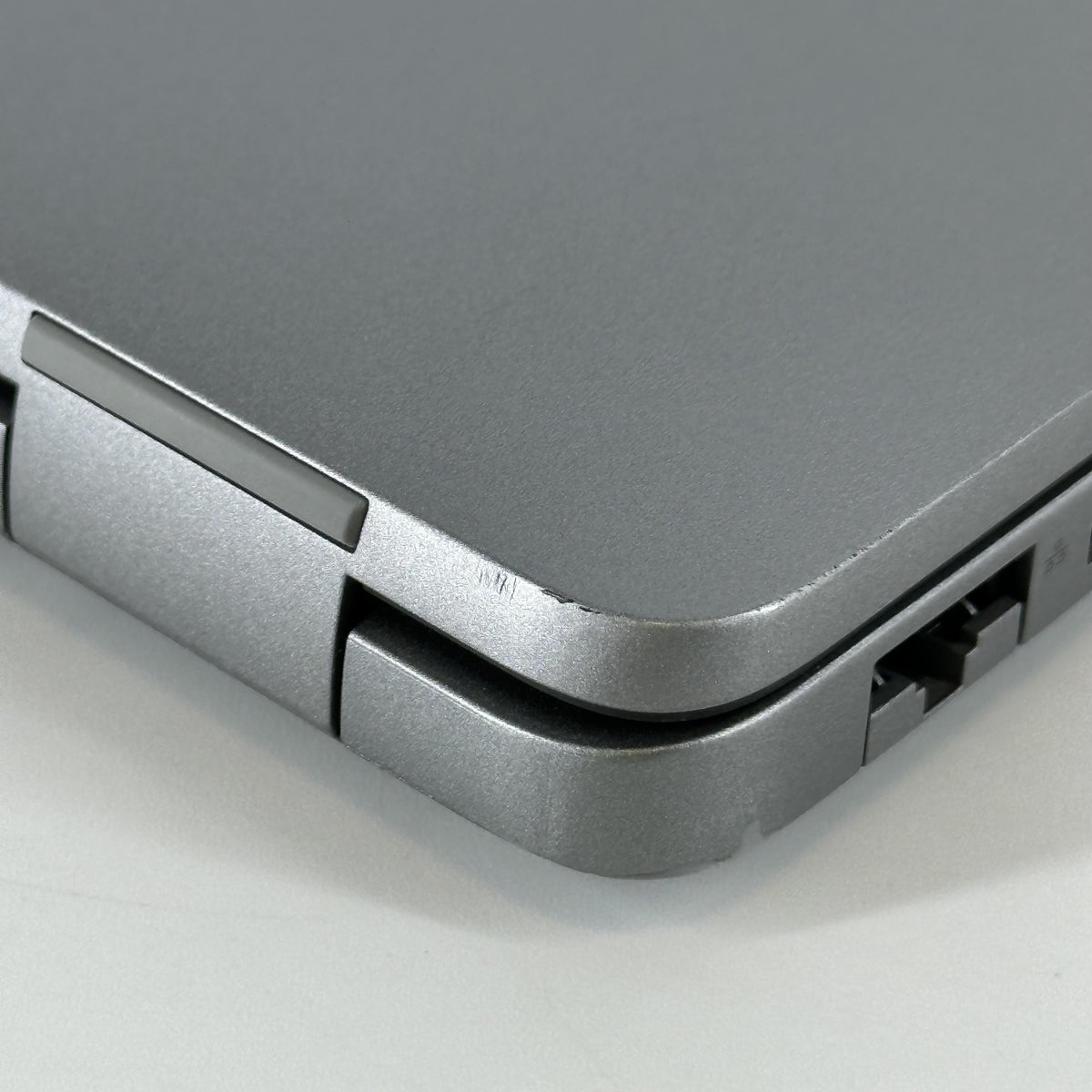 Dell Latitude 5440 14 Gray 1.8 GHz Intel Core i7 13th Gen. 16GB RAM 256GB Solid State Drive
