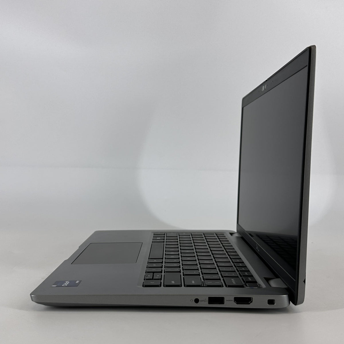 Dell Latitude 5440 14 Gray 1.8 GHz Intel Core i7 13th Gen. 16GB RAM 256GB Solid State Drive